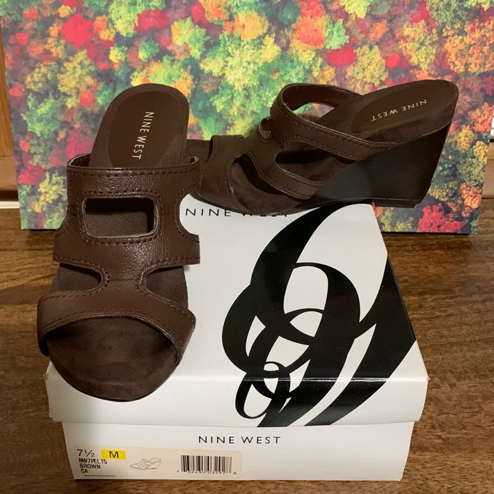 NINE WEST BROWN WEDGE SANDAL 7.5 used once